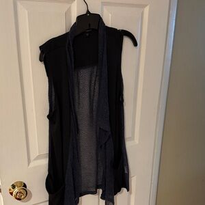 Black Sleeveless Vest for Women